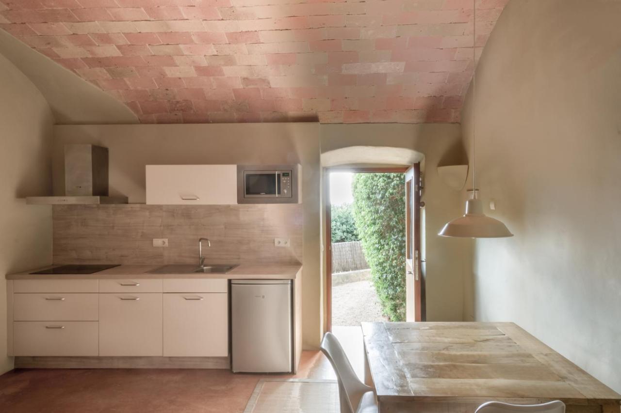 Apartamentos En La Rectoria De Regencós Exteriör bild